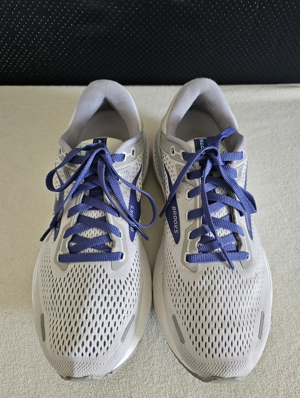 EXELLENT BROOKS Women's Adrenaline GTS-22 Running Sneakers Grey/Blue Sz 9 - Picture 5 of 15